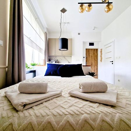 J&W Apartments Grojecka Glam Flat Warszawa Exteriör bild