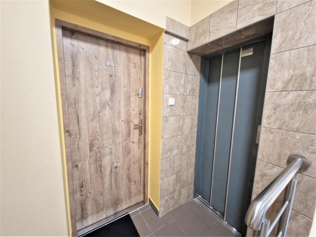 J&W Apartments Grojecka Glam Flat Warszawa Exteriör bild