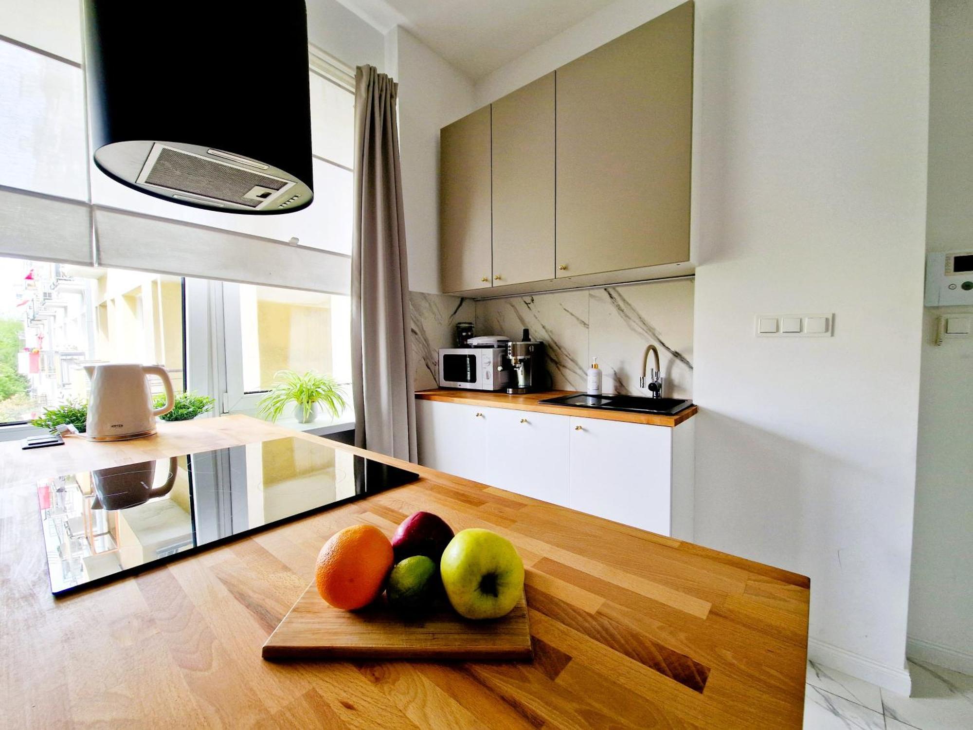 J&W Apartments Grojecka Glam Flat Warszawa Exteriör bild